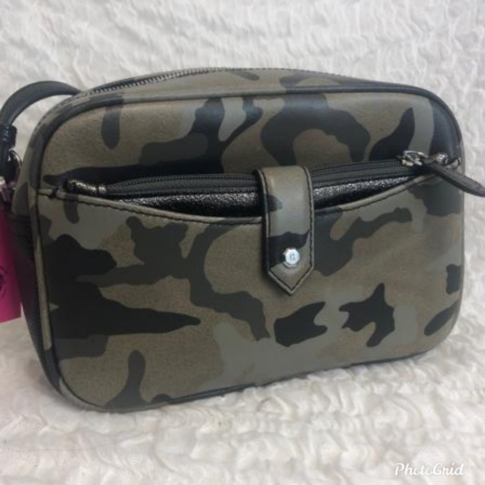 SOLD❗NEW GIFI OLIVE BLACK LEATHER CROSSBODY